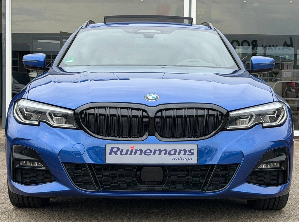 BMW 330I M-SPORT / SHADOW / LASER / PANO / TREKHAAK, Auto's, BMW, Automaat, 1998 cc, Achterwielaandrijving, Gebruikt