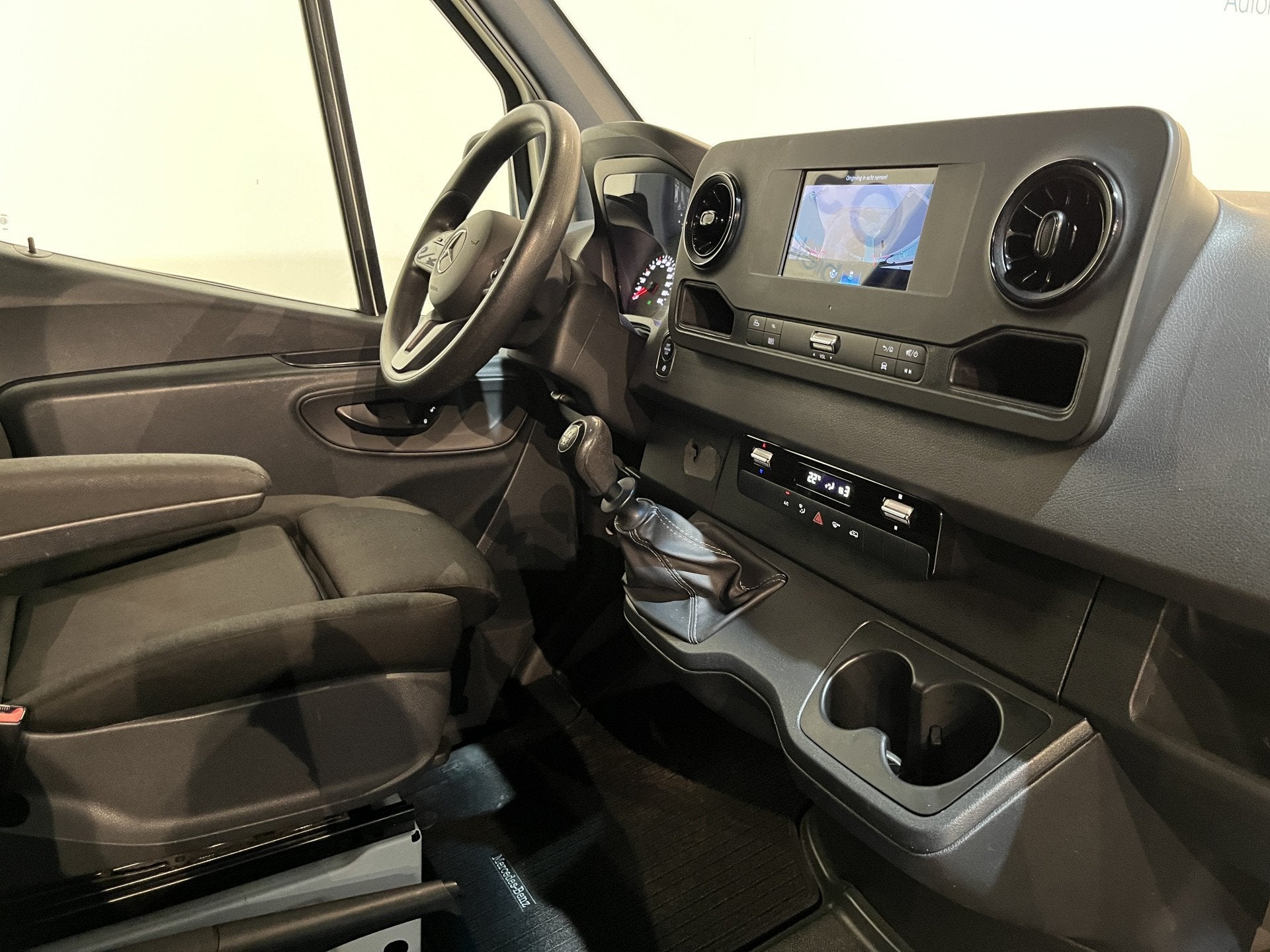 Mercedes-Benz Sprinter 311 CDI L2H2 RWD / Euro 6 / Servicebu, Auto's, 13 km/l, Gebruikt, 4 cilinders, Met garantie (alle)