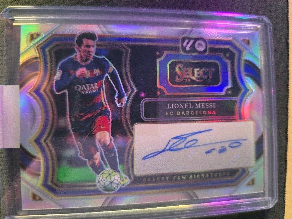Messi Autograph  2025-26 Panini – Select La Liga, Verzamelen, Verzenden, Nieuw, Buitenlandse clubs, Poster, Plaatje of Sticker