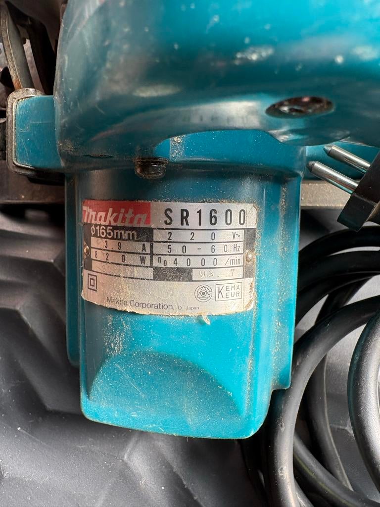 Makita SR1600 Cirkelzaag - 820W, 165mm blad, Ophalen, Gebruikt, Cirkelzaag, 600 tot 1200 watt