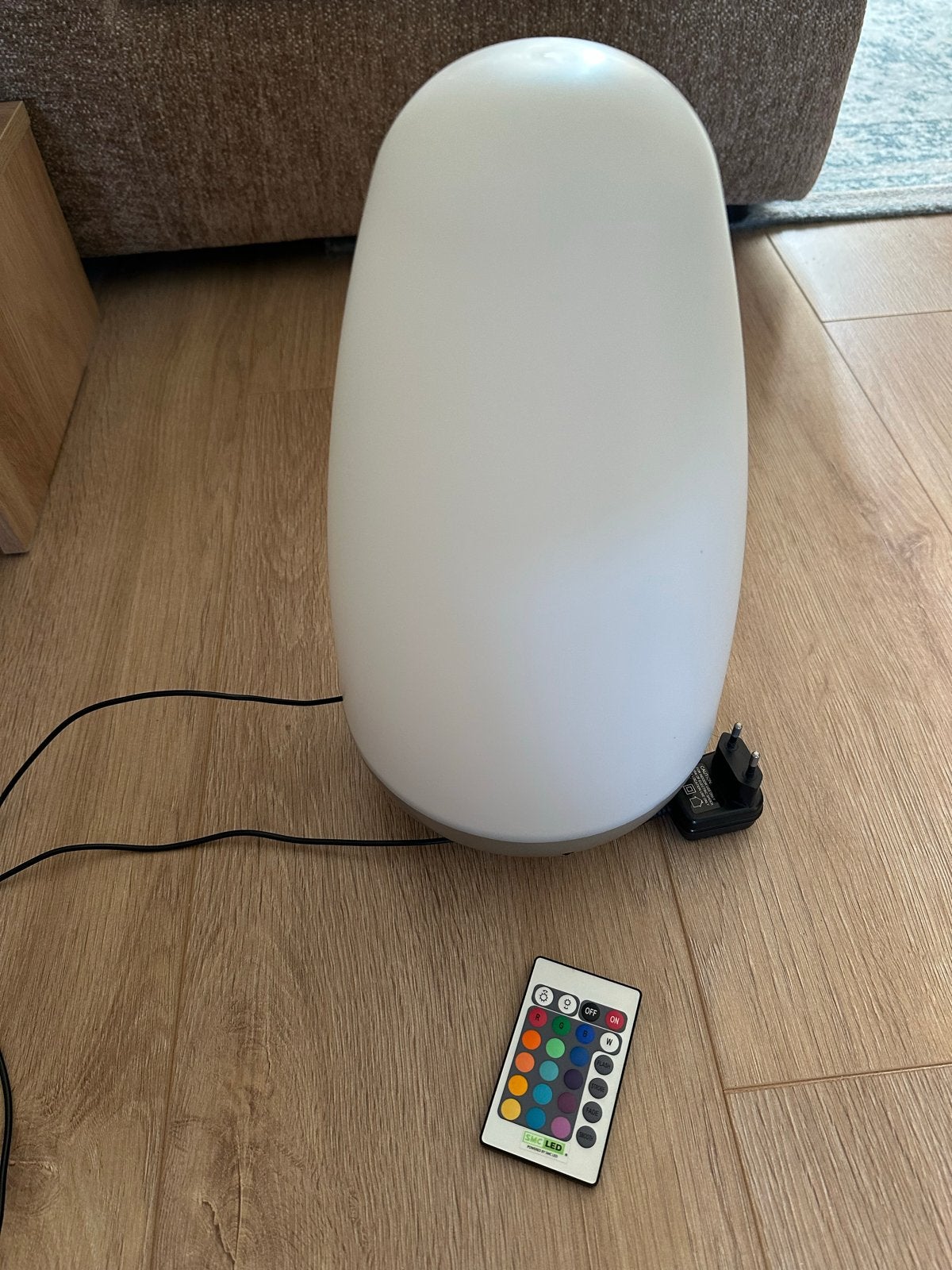 Leuke lamp met verschillende kleuren, zo goed als nieuw, Kleur aanpasbaar, Ophalen, Zo goed als nieuw, Meerkleurig