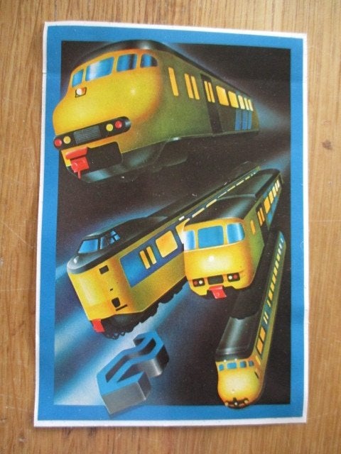 NS sticker met 4 treinen Nederlandse Spoorwegen 14x9,5cm, Ophalen of Verzenden, Zo goed als nieuw, Bedrijf of Vereniging