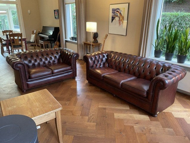 Ophalen 17-09-2026 Chesterfield banken, 2+3 zits zeer netjes, Ophalen, Gebruikt, 150 tot 200 cm, Chesterfield