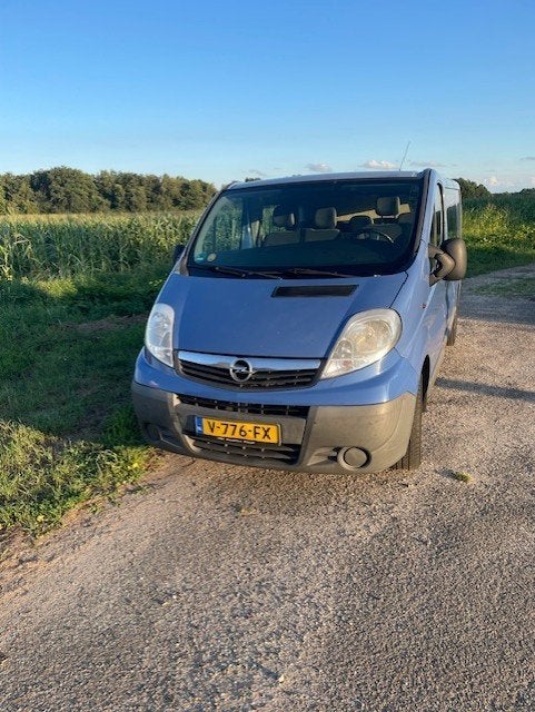 Opel Vivaro 2.5 Cdti 84KW Dpfe4 2.9T Crewc 2010, Auto's, Voorwielaandrijving, Stof, 4 cilinders, Blauw