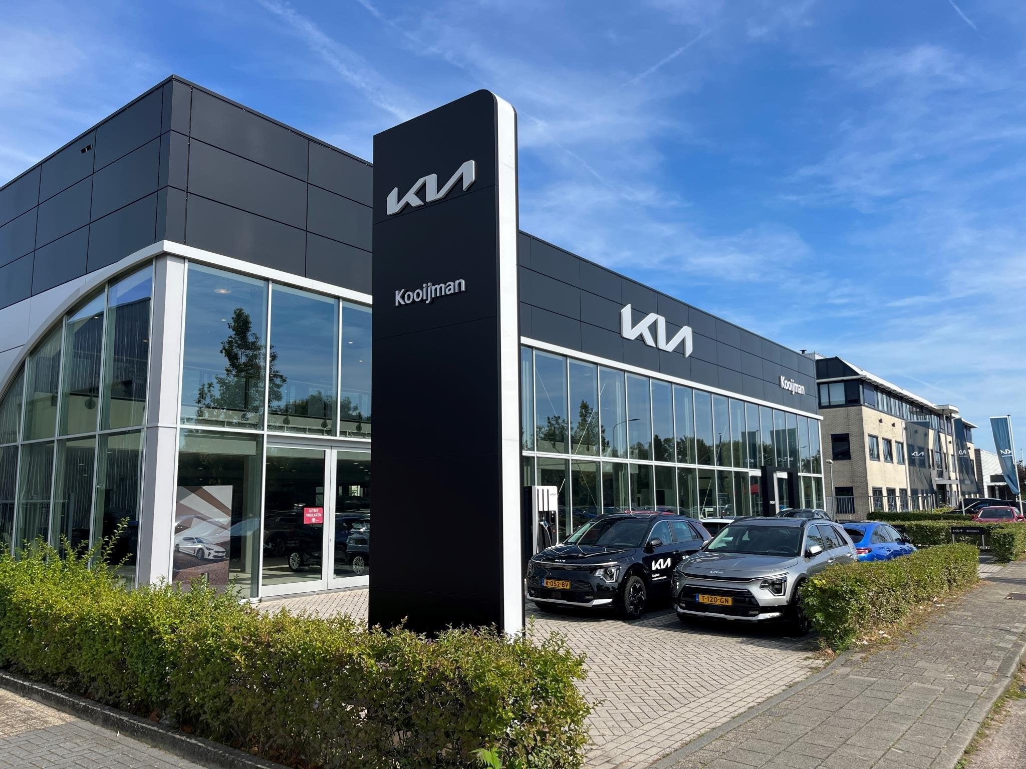 Kia EV3 Air 58.3 kWh €32.995,- RIJKLAAR! Nu €4.000,- voo, Auto's, Kia, EV3, Stof, 1700 kg, 360 min