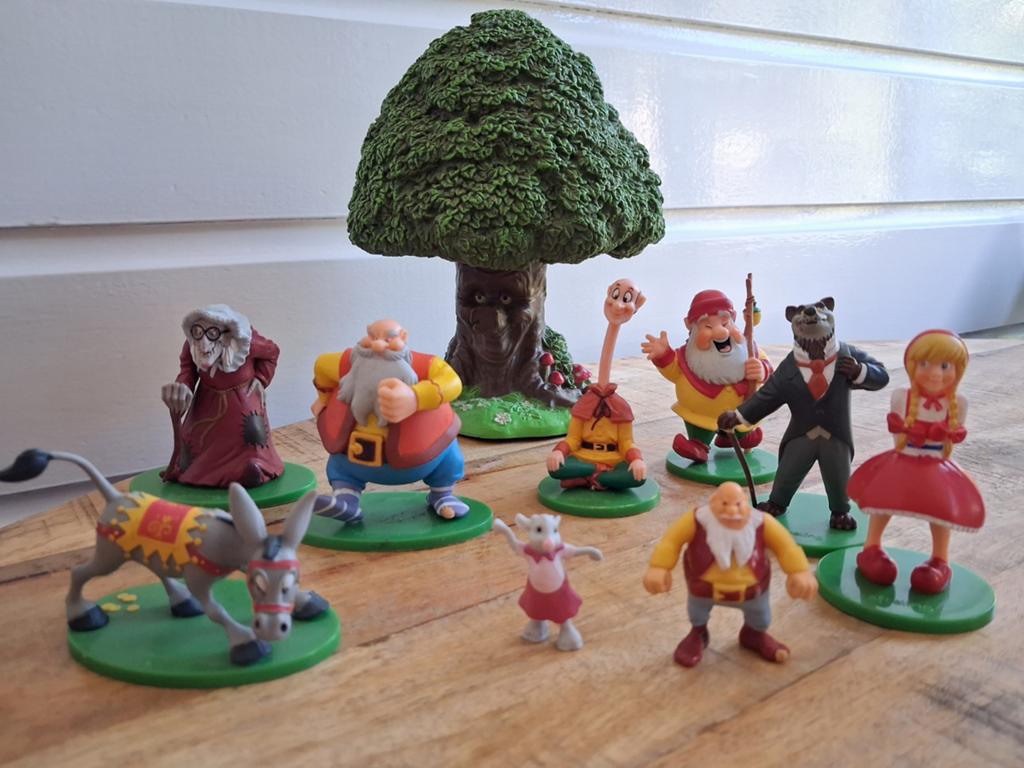 Efteling Sprookjesboom Spaarpot Incl figuren, Ophalen of Verzenden, Beeldje of Poppetje