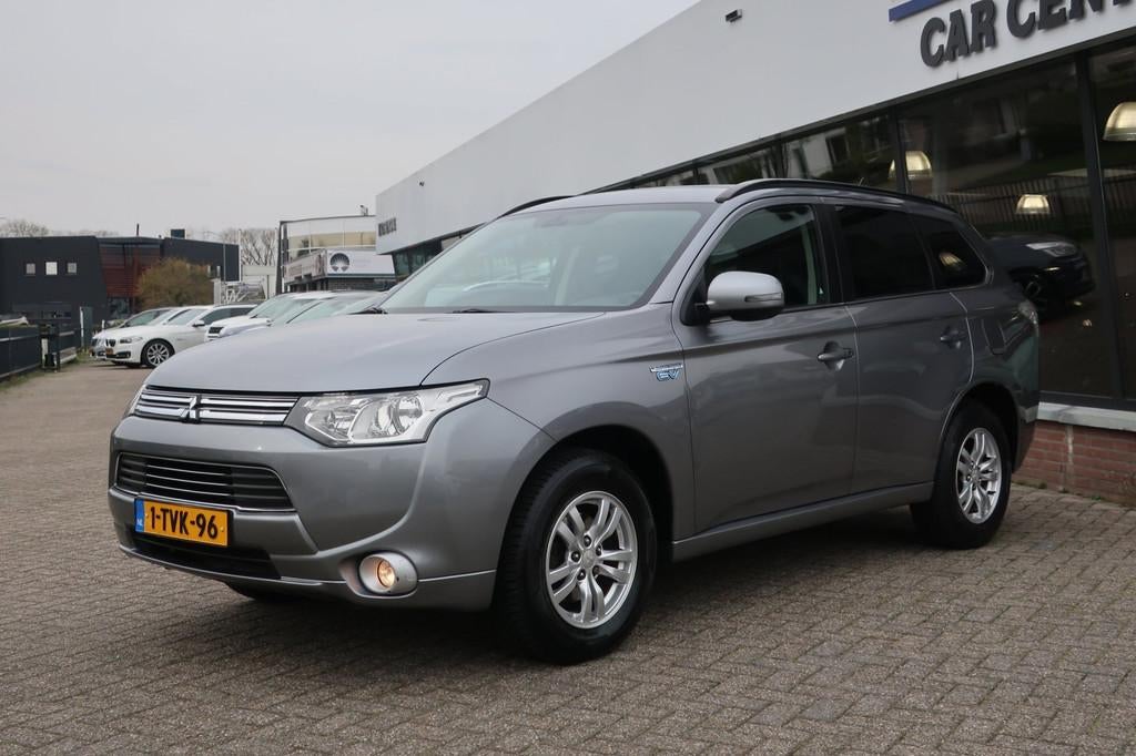 Mitsubishi Outlander 2.0 PHEV Business Edition, Stof, Zwart, 4 cilinders, Vierwielaandrijving
