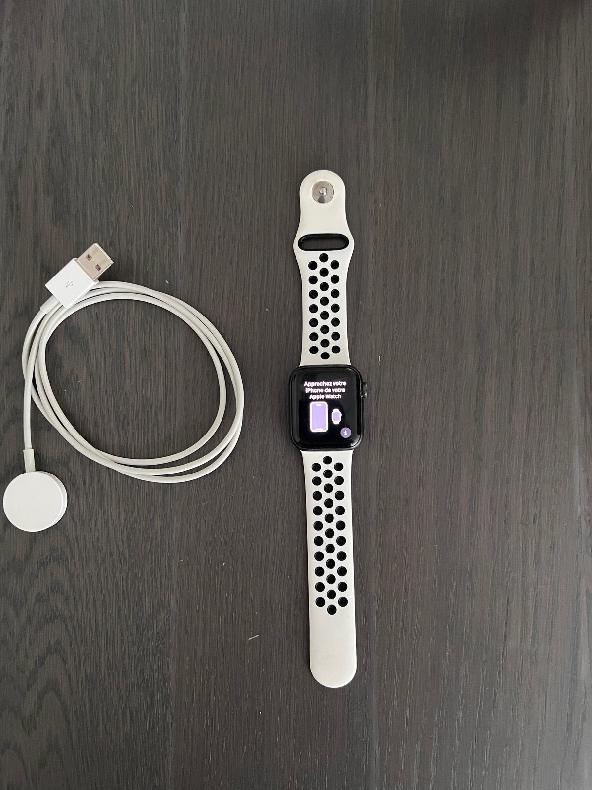 Apple Watch SE 40mm GPS Zwart met accessoires, Gebruikt, Verzenden, Hartslag, Zwart