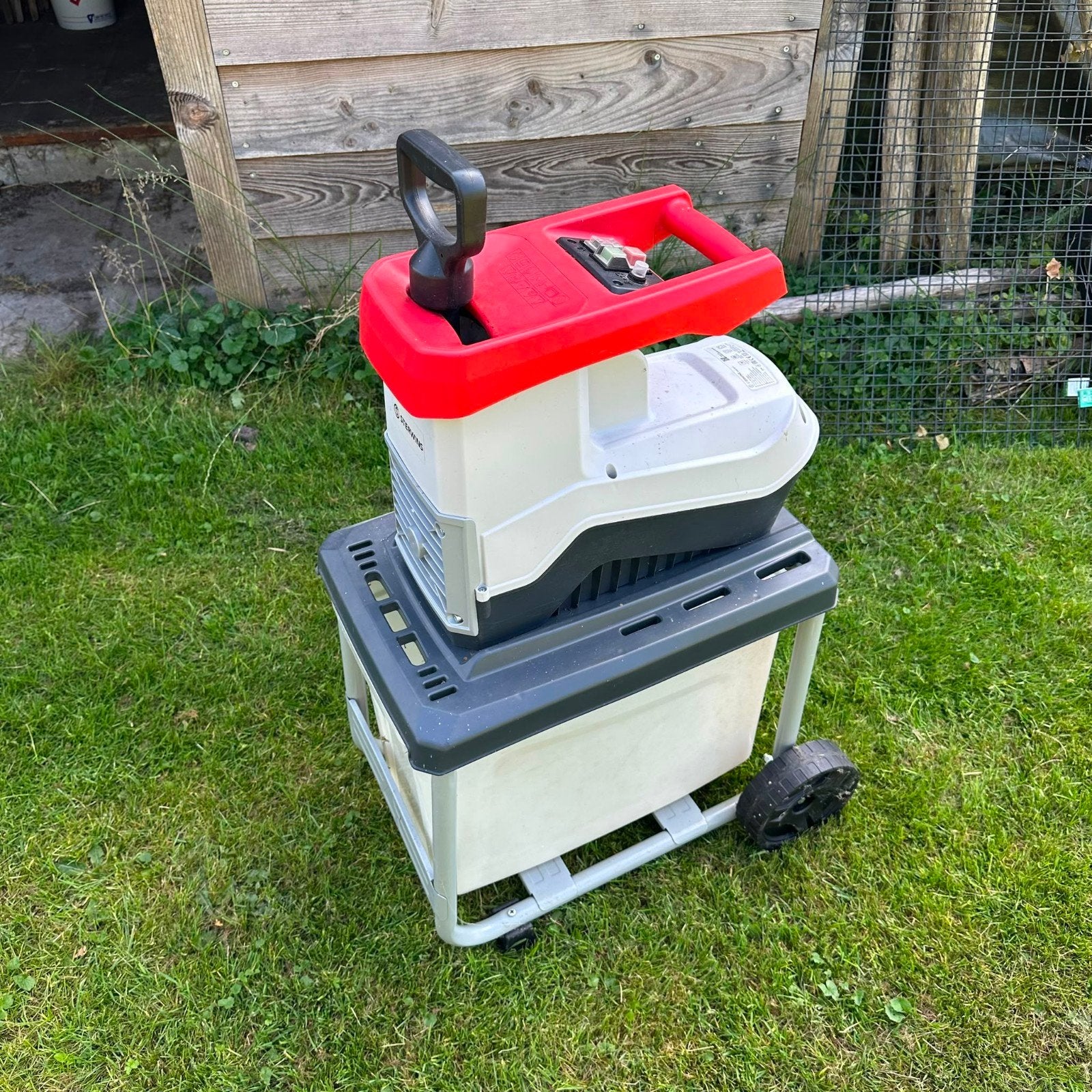 Sterwins ESH2-45.41 Elektrische Hakselaar - 45mm takken, Tuin en Terras, Hakselaars, Gebruikt, Elektrisch, Met opvangbak, Met opvangzak