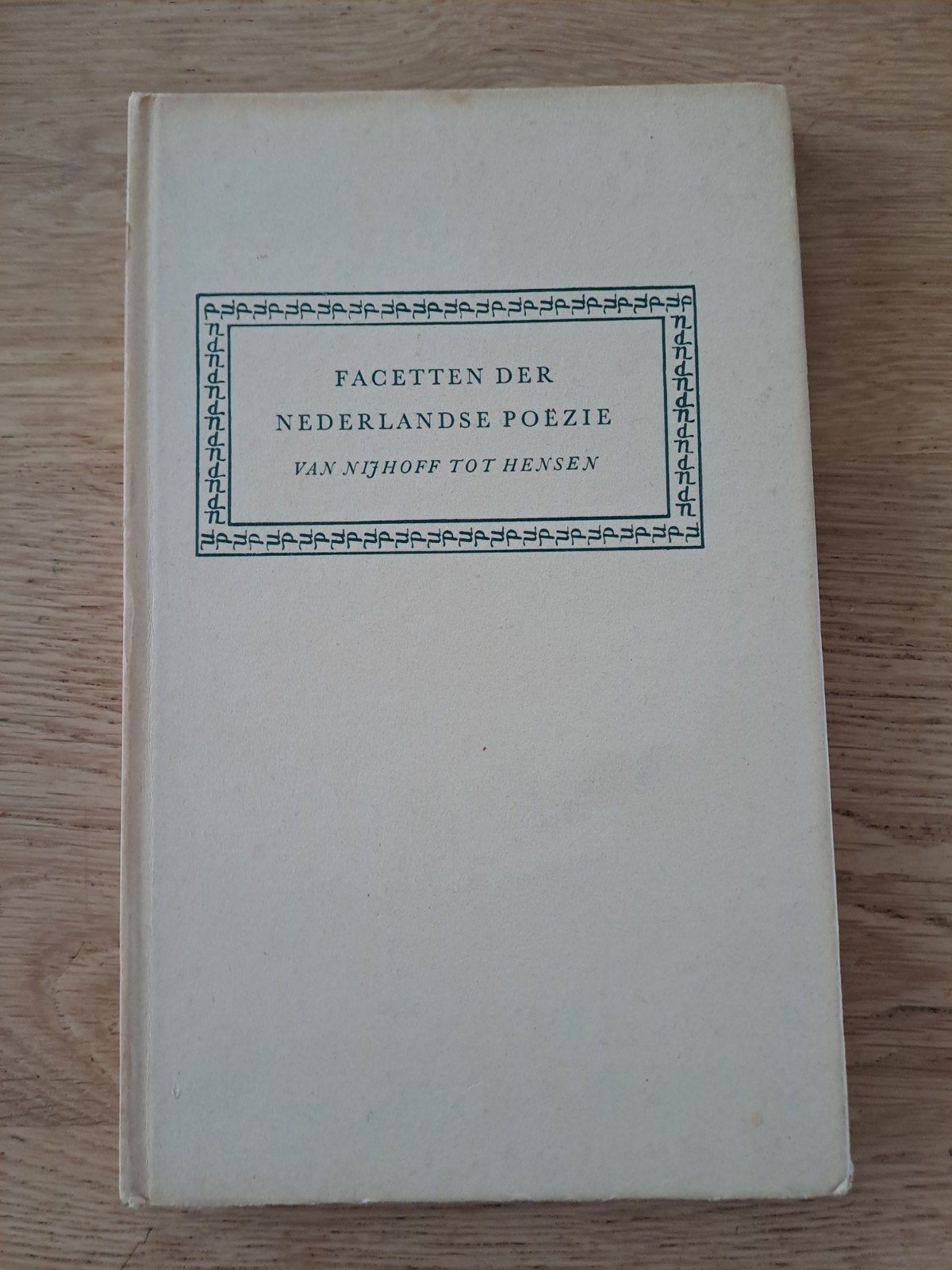 Facetten der Nederlandse poëzie - Van Nijhoff tot Hensen, Ophalen of Verzenden, Gelezen, Pierre H. Dubois, Karel Jonckheere, Laurens van der Waals