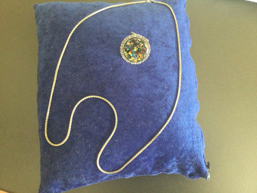Mooie zilverkleurige ketting en dasspeld Vintage., Ophalen of Verzenden, Zo goed als nieuw, Zilver, Overige materialen