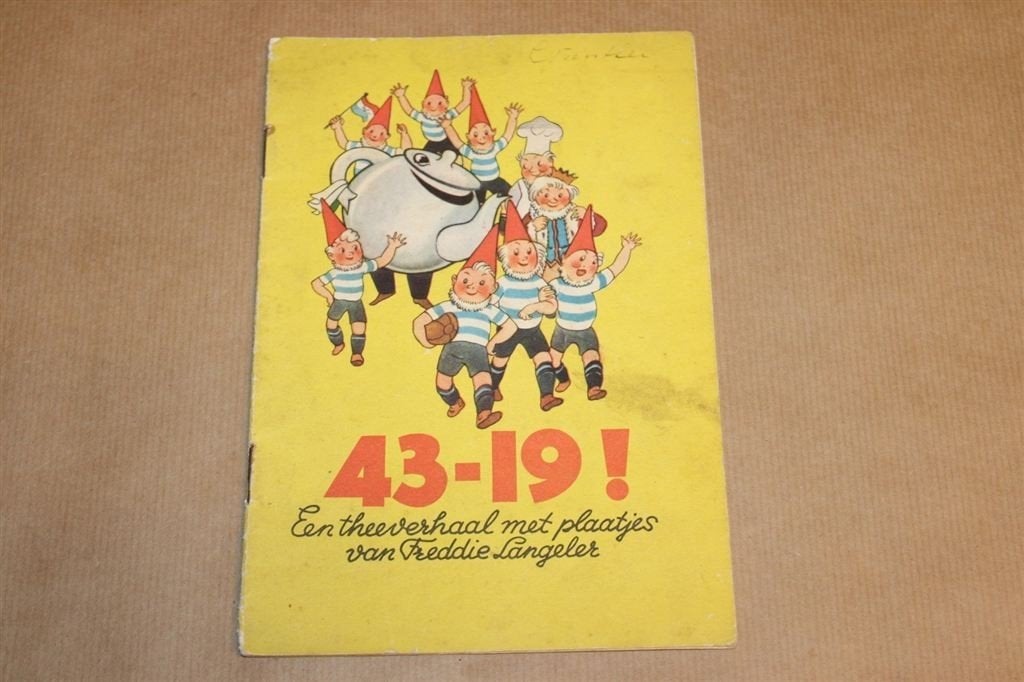 43-19 Een theeverhaal - Freddie Langeler - 1946 !!, Boeken, Ophalen of Verzenden, Zo goed als nieuw
