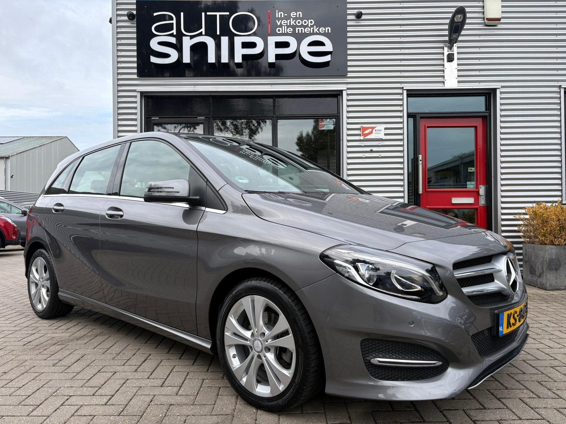 Mercedes-Benz B-klasse 180 Ambition -AUTOMAAT-1STE EIGENAAR-, Auto's, Dealer onderhouden, 1325 kg, Gebruikt, 4 cilinders