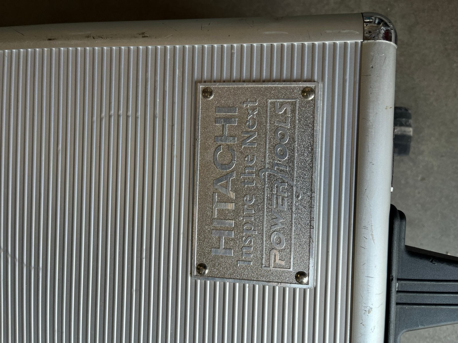 Hitachi gereedschapskoffer met boormachine en accessoires, Ophalen of Verzenden, Gebruikt, Minder dan 400 watt, Boor- en Schroefmachine