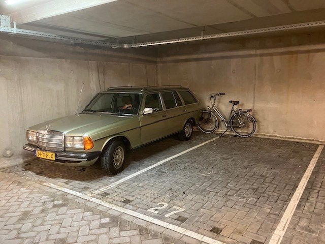 Te Koop Parkeerplaats Waterlinie, nabij Eindhoven airport, Noord-Brabant