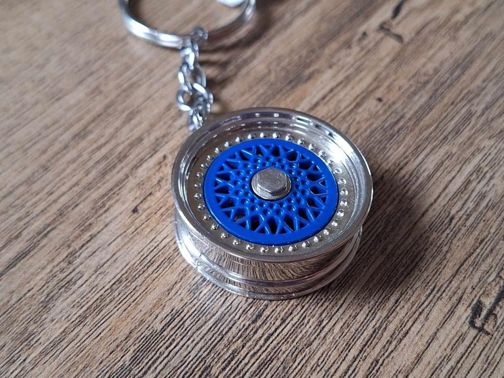 Sleutelhanger : Blauwe BBS Velg !!, Info@keycharms.nl, Transport, Nieuw, Medemblik