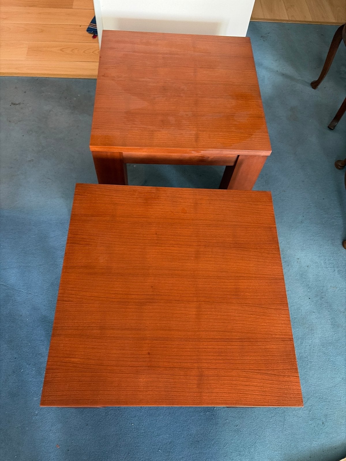 Set van een eettafel en 2 houten bijzettafels en eettafel, Ophalen, Gebruikt, Vierkant, 50 tot 100 cm