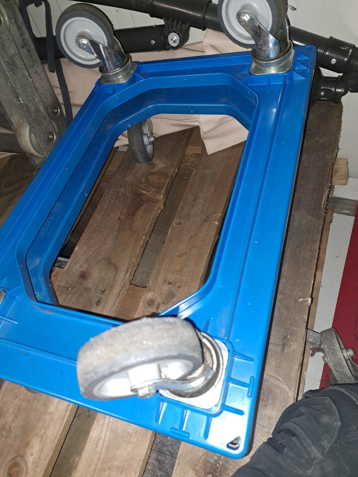 Verrijdbare transportrollers (blauw en rood), Ophalen, Gebruikt