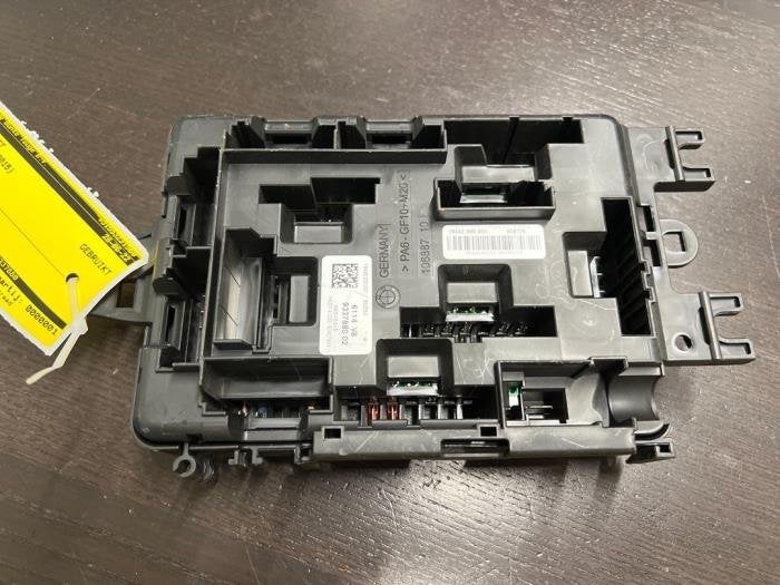 Zekeringkast van een BMW 3-Serie, Gebruikt, -, -, 3 maanden garantie