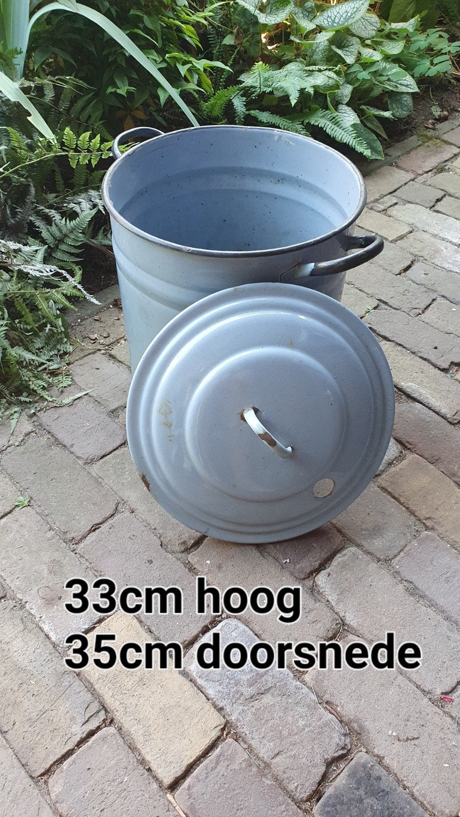 Vintage geëmailleerde emmer met deksel - licht blauw, Antiek en Kunst, Antiek | Emaille, Ophalen