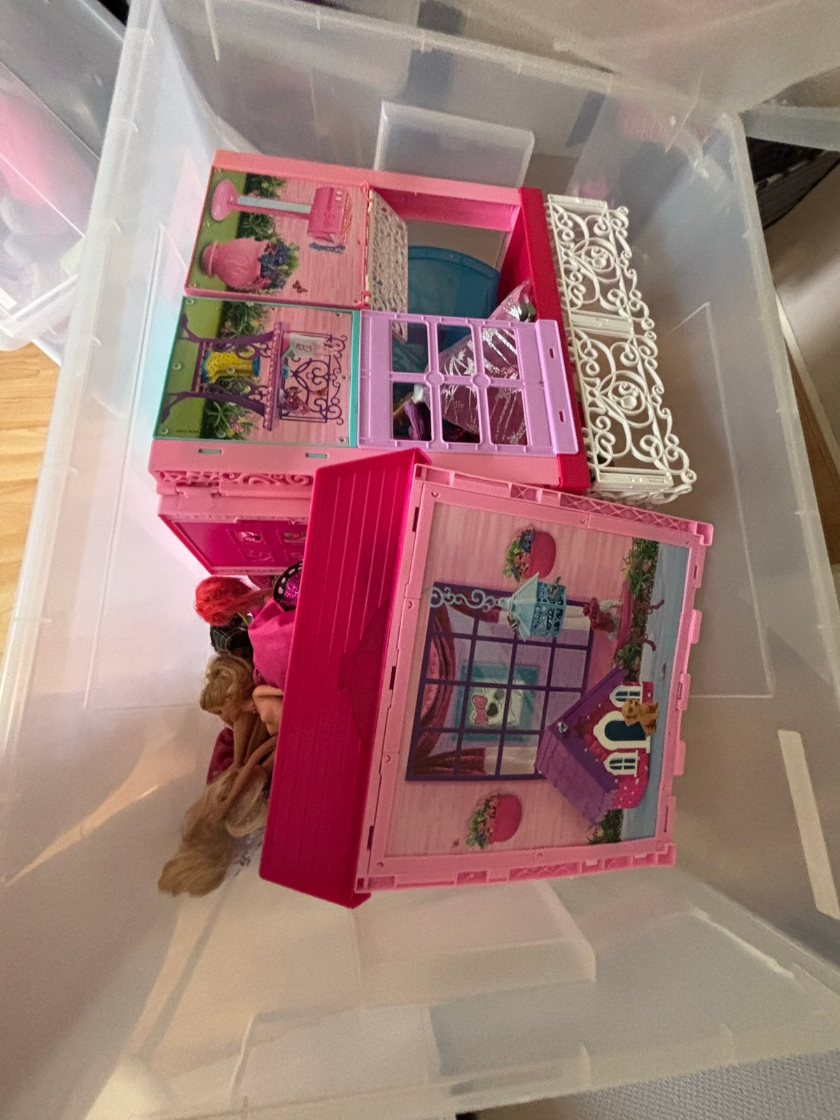 Foto 3 van Grote Barbie set met poppenhuis, camper en accessoires