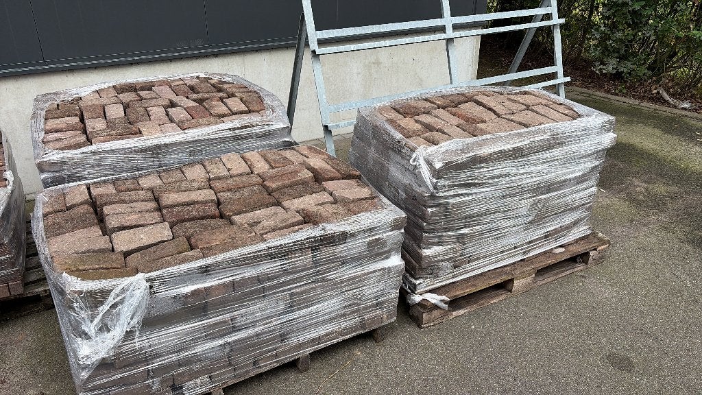 16m2 oud gebakken klinkers 21x8 (verschillende diktes!), Ophalen, Gebruikt, Beton, Klinkers