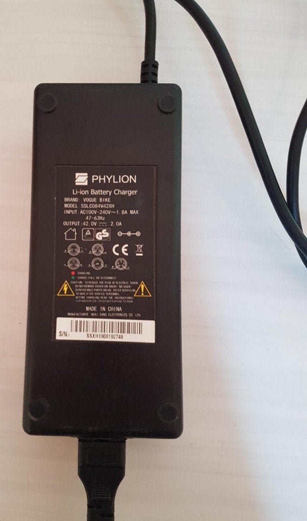 oplader voor elektrische fiets 42v/ 2a, Fietsen en Brommers, Ophalen of Verzenden, Zo goed als nieuw