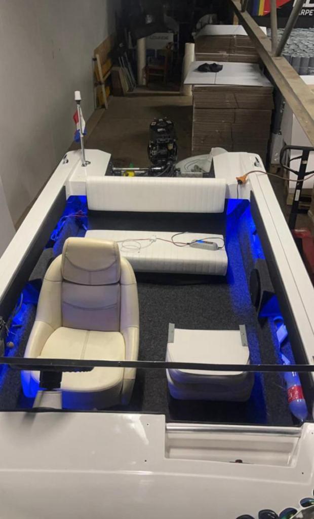 Beekman Speedboot met 20PK Mercury motor, Ophalen, Info@delangetrading.nl, De Lange Trading, Beekman