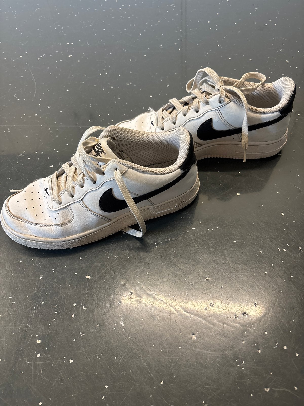 Nike Air Force 1 Low Wit Zwart - Maat 38, Ophalen of Verzenden, Gedragen, Wit, Sneakers of Gympen