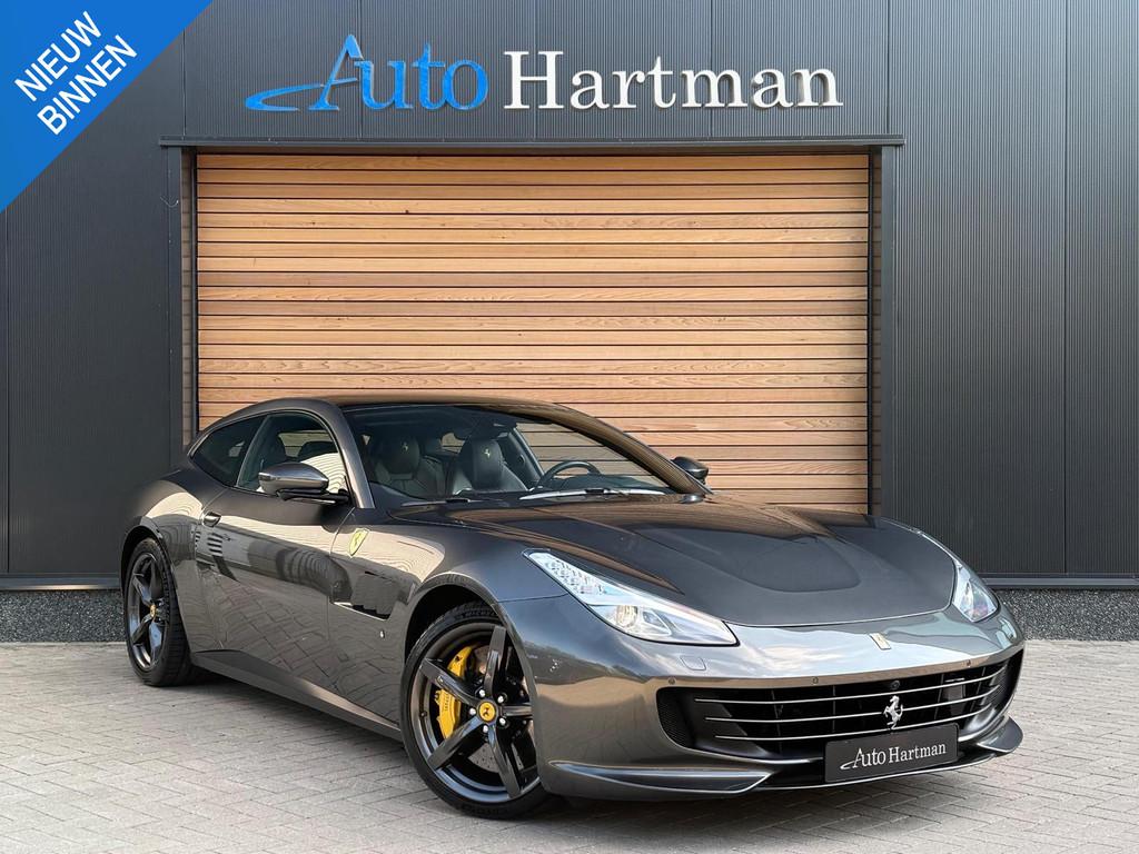 Ferrari GTC4Lusso T 3.9 V8 LIFT|PANO|P.DISPLAY|CARBON, Auto's, Automaat, Achterwielaandrijving, Leder, 3855 cc