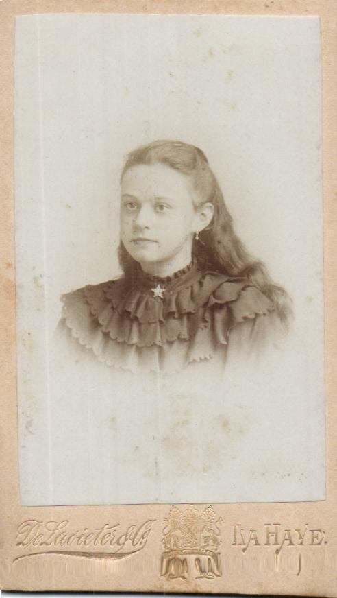 CDV - De Lavieter & Co -Willemstr - Den Haag, Gebruikt, Foto, Klederdracht, Ophalen of Verzenden