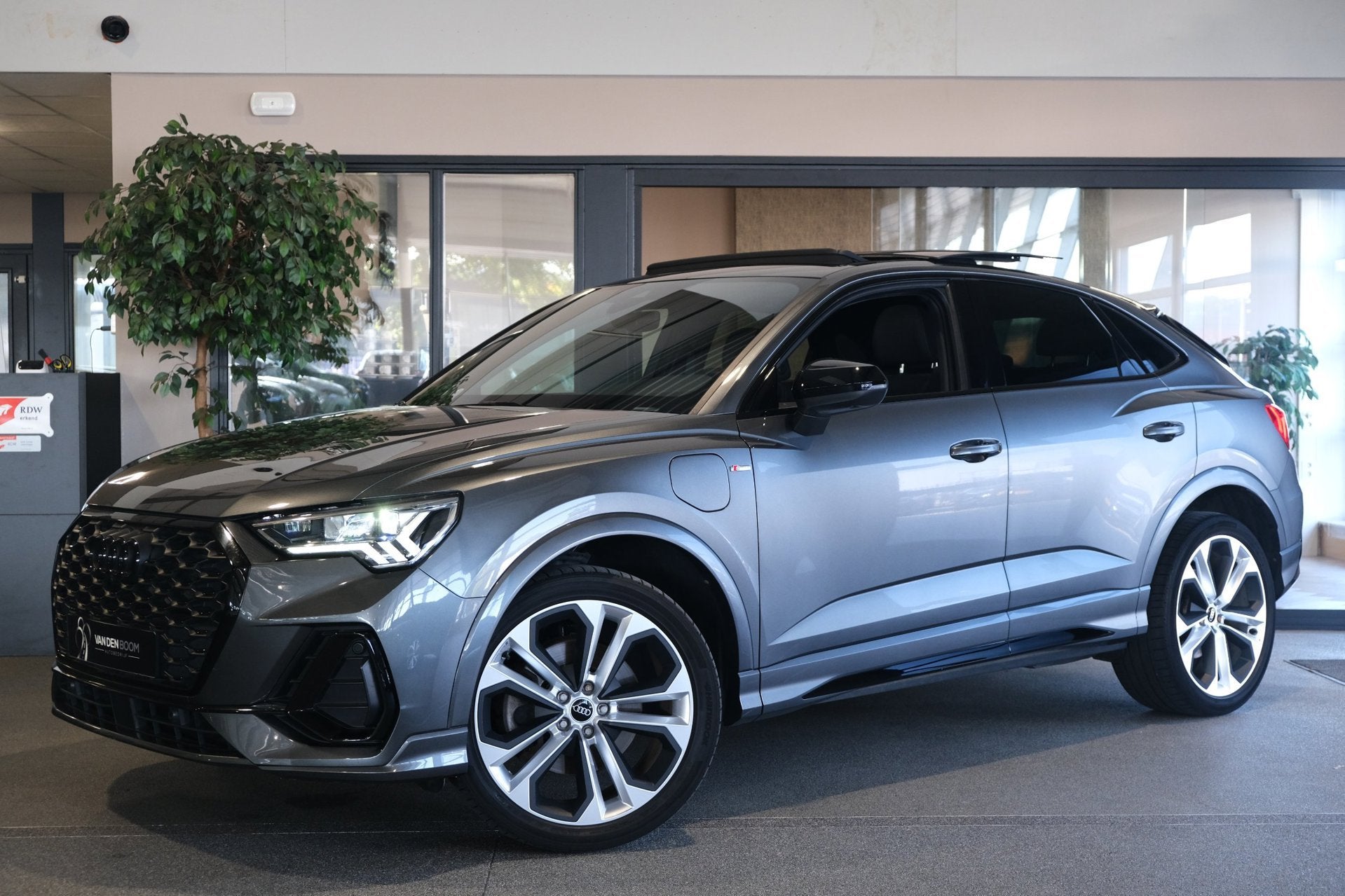 Audi Q3 Sportback 45 TFSI e 2x S-line 245PK Pano Volleder Ma
