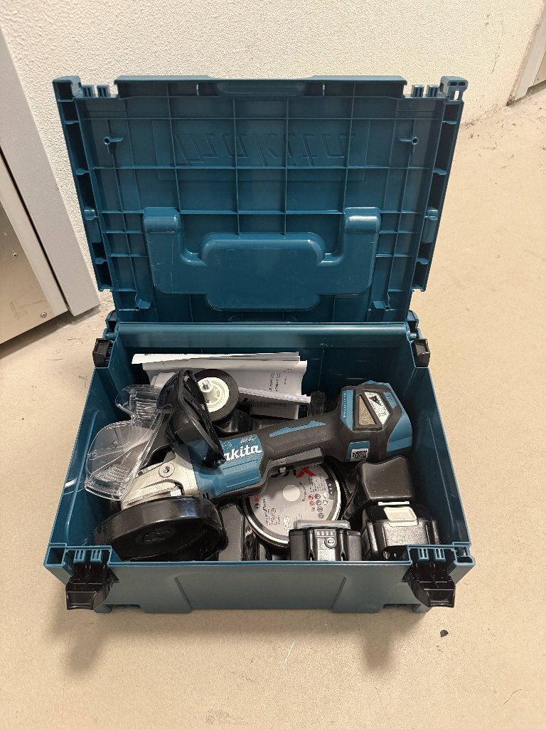 Makita Haakse Slijper DGA519 met 2 accu's en Accessoires, Ophalen, Zo goed als nieuw, Minder dan 700 watt, Haakse handslijpmachine