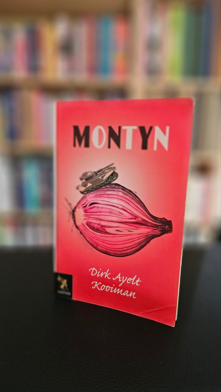 Montyn - Dirk Ayelt Kooiman, Ophalen of Verzenden, Gelezen