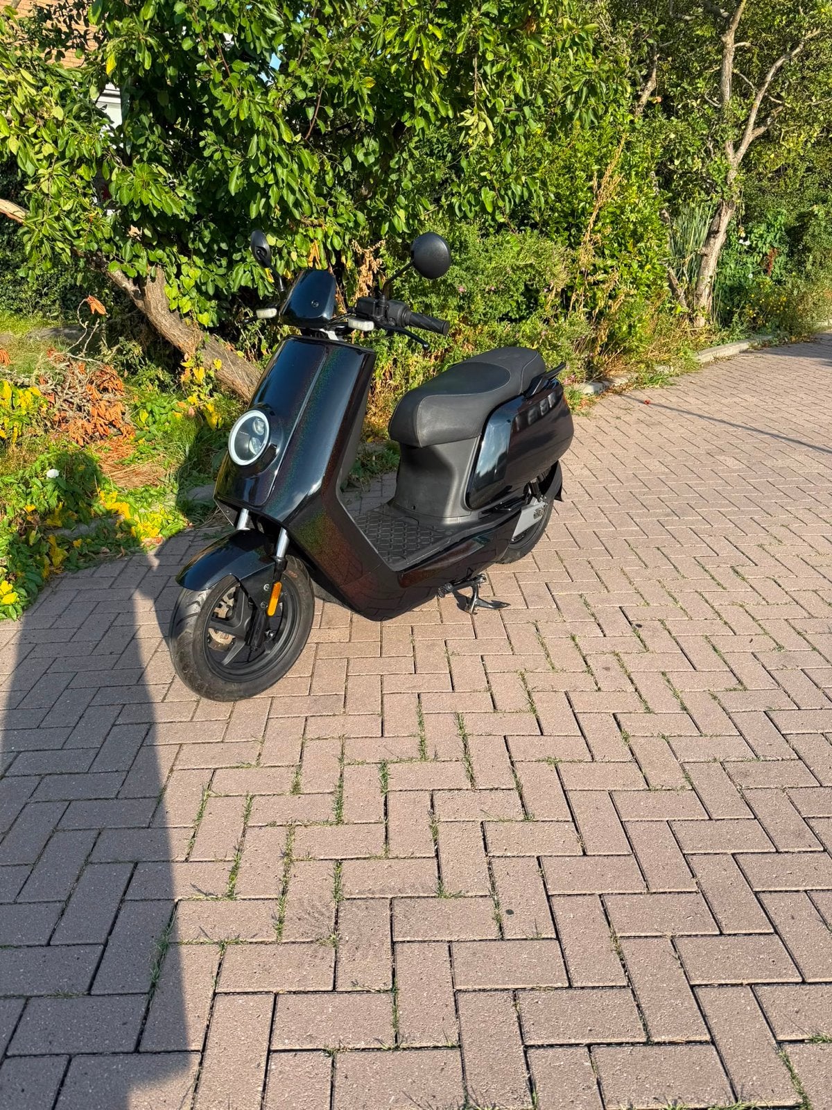 Niu n1s special paint UNIEK, Fietsen en Brommers, Snorfietsen en Snorscooters, Elektrisch, Zo goed als nieuw, Ophalen, Overige merken