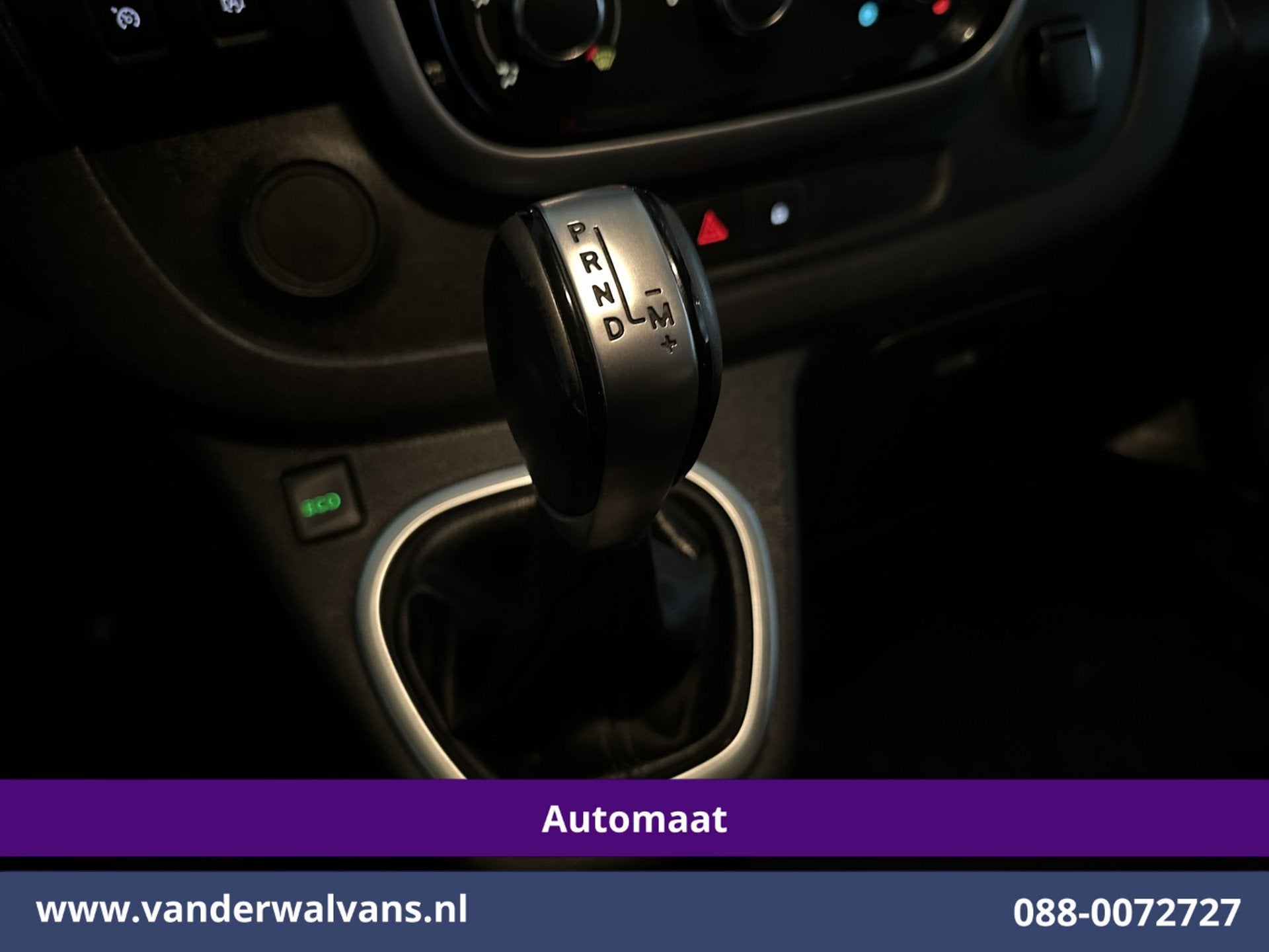 Renault Trafic 2.0 dCi 146pk Automaat L1H1 Euro6 Airco | Nav, Stof, Gebruikt, 4 cilinders, Renault
