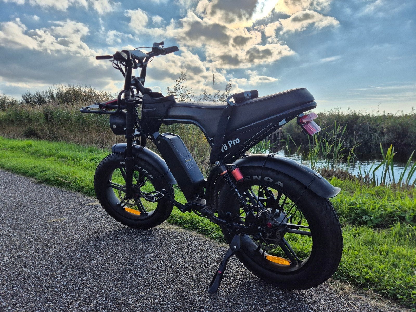 Ouxi V8 Pro in good condition, 2500km, Ophalen, Gebruikt, 30 tot 50 km per accu, Overige merken