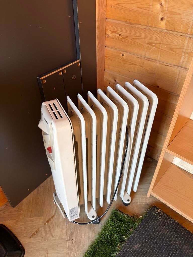 De'Longhi Oliegevulde Radiator H190920M - 2000W, Ophalen, 30 tot 80 cm, Gebruikt, Radiator