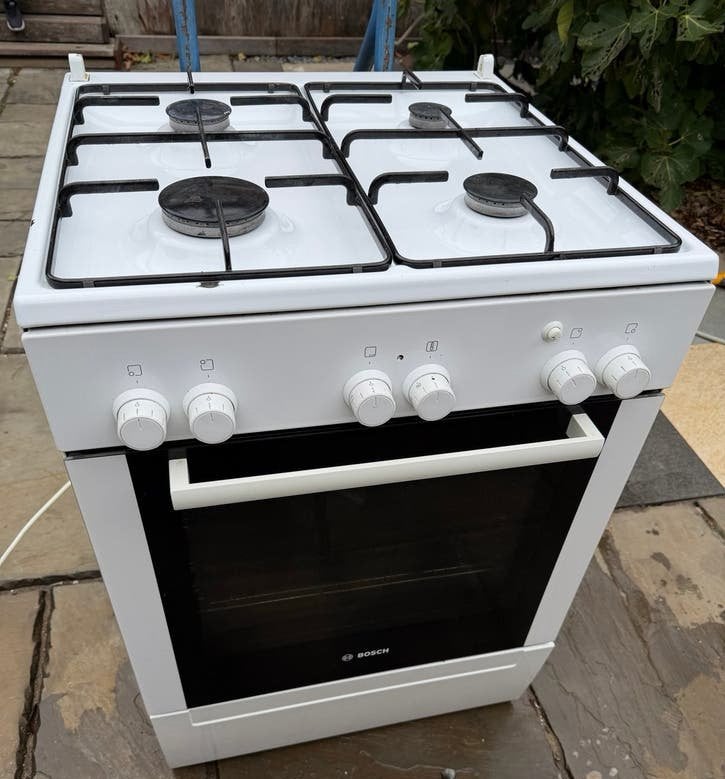 Bosch Gasfornuis met Oven 4 pits, Gebruikt, 60 cm of meer, Gas, Vrijstaand