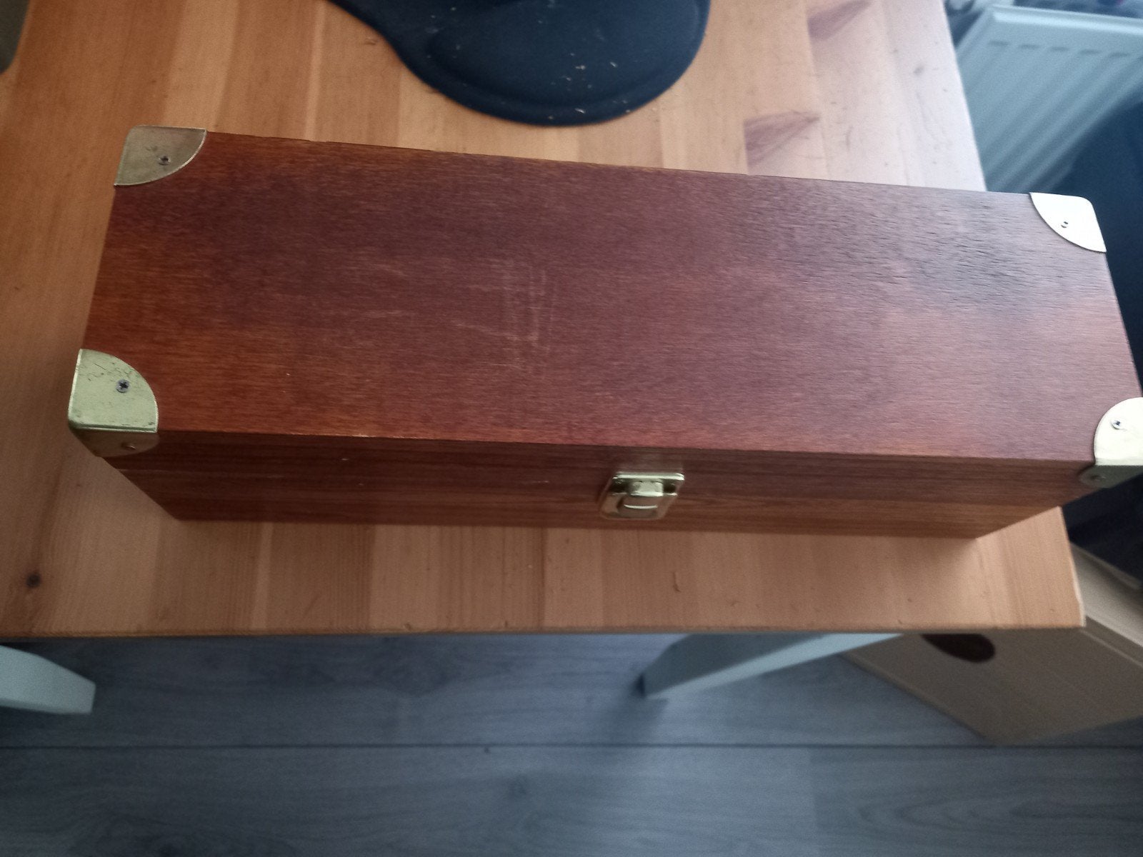 Houten doos met metalen hoekbeschermers champagnefles, Ophalen of Verzenden