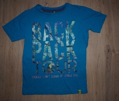 Blauw T-Shirt 'Back Pack Tour' van WE (134-140), Kinderen en Baby's, Kinderkleding | Maat 134, Gebruikt, WE, Ophalen of Verzenden