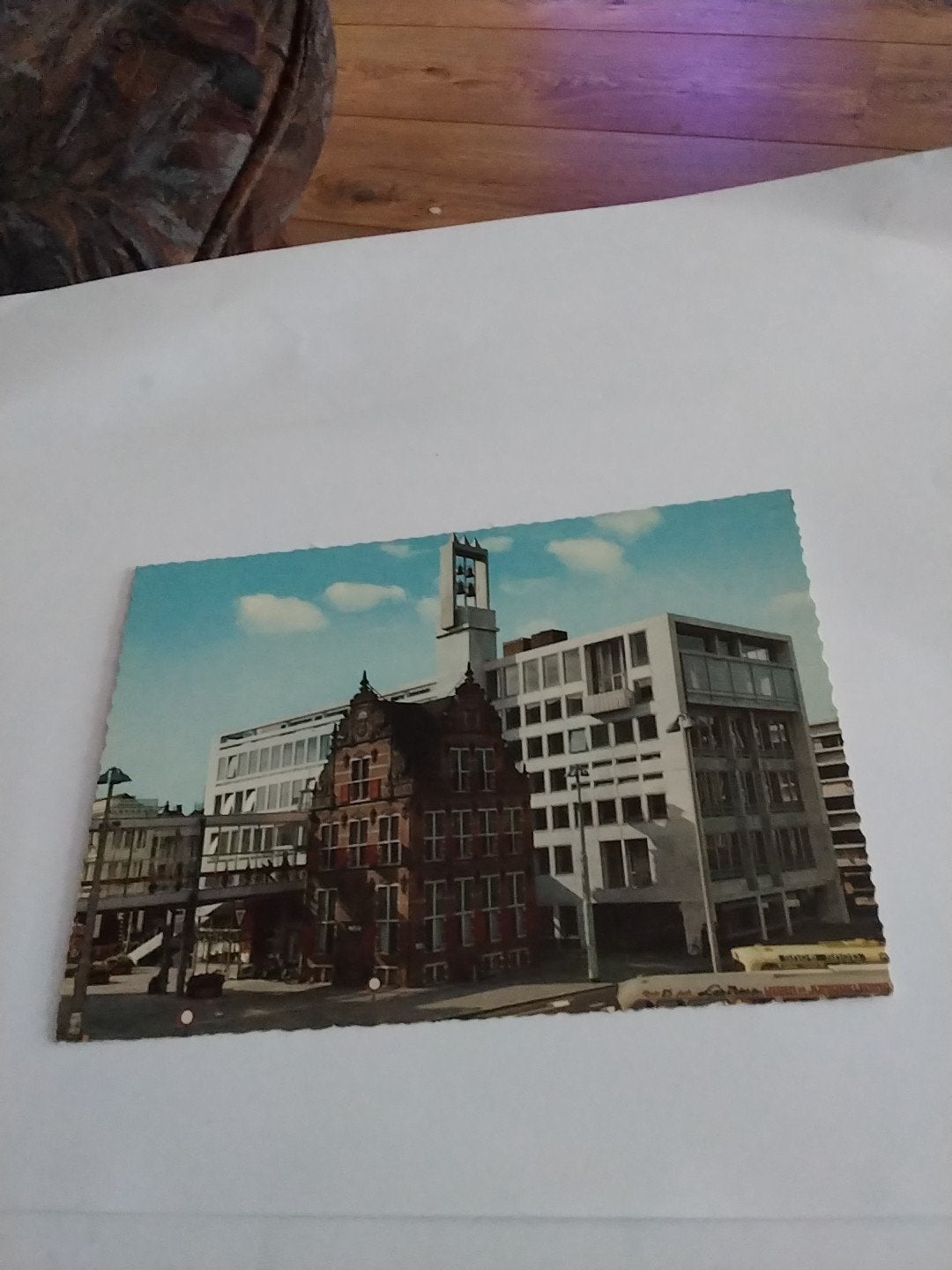 Oude ansichtkaart Groningen: Goudkantoor en Stadhuis, Ophalen of Verzenden, 1960 tot 1980, Gelopen, Groningen