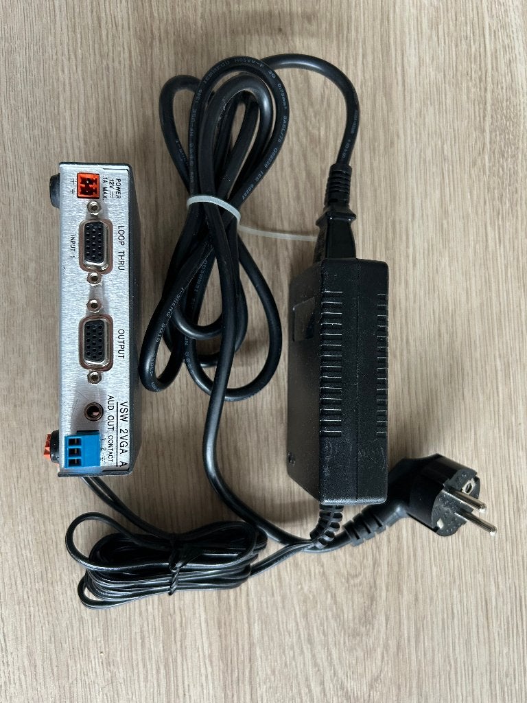 Extron VGA switcher 2VGA en versterker DA4xi, Audio, Tv en Foto, Ophalen of Verzenden, Gebruikt, Video