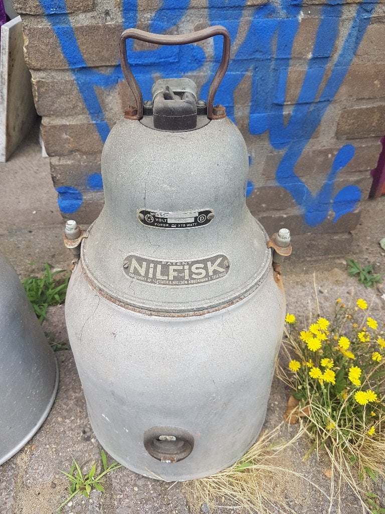 Twee originele vooroorlogse Nilfisk stofzuigers, Overige merken, Ophalen of Verzenden, Zo goed als nieuw, Industriële stofzuiger