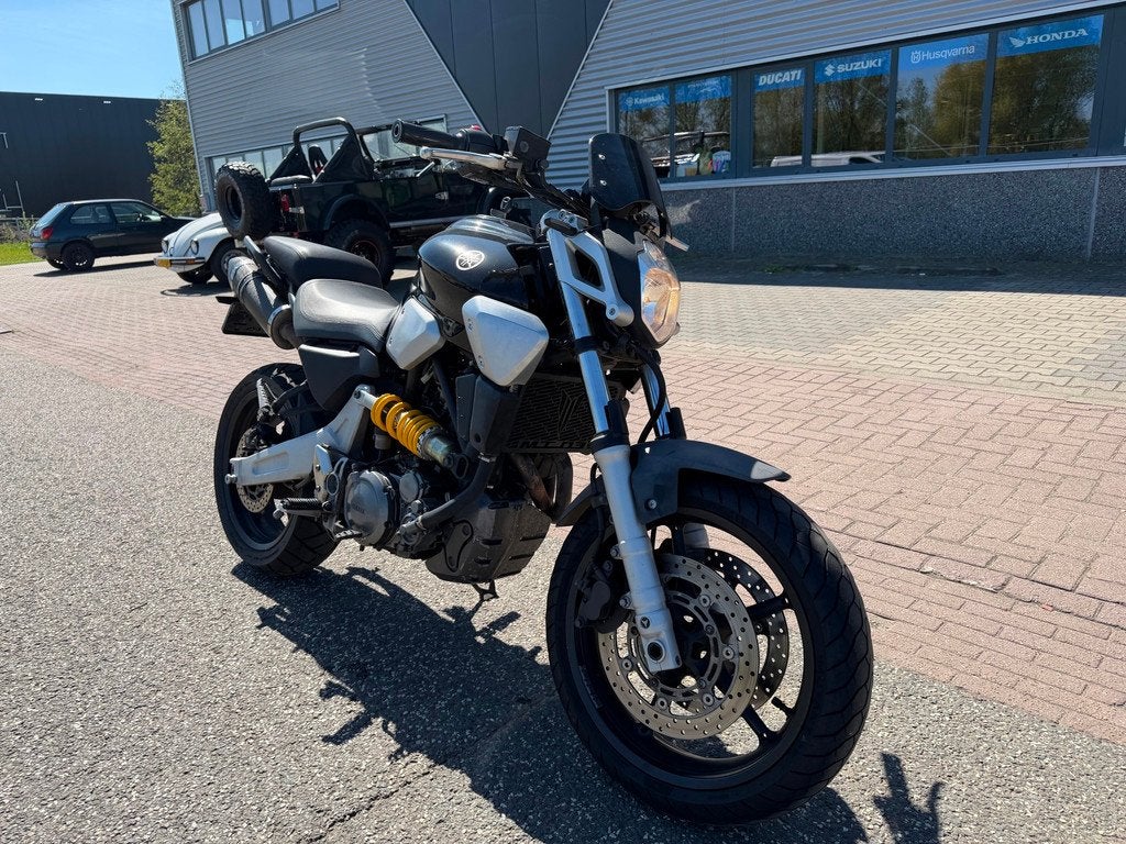 Yamaha Tour MT-03 - foto 3