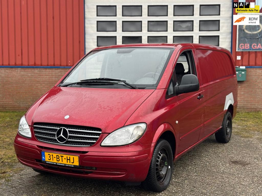 Mercedes-Benz Vito 111 CDI 320 Lang Airco,Cruise,Rood, Auto's, Gebruikt, 4 cilinders, 2000 kg, Bedrijf