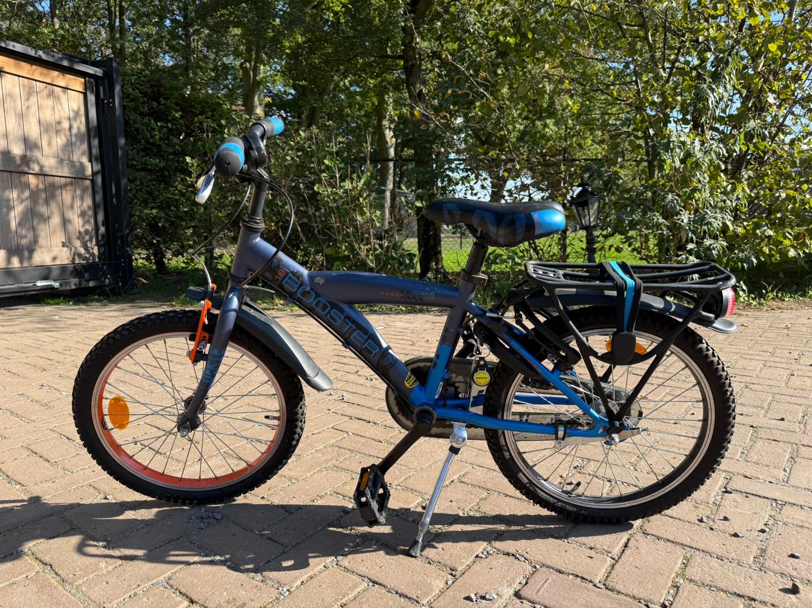 Loekie booster 18 inch jongensfiets, Ophalen, Terugtraprem, Gebruikt, Handrem