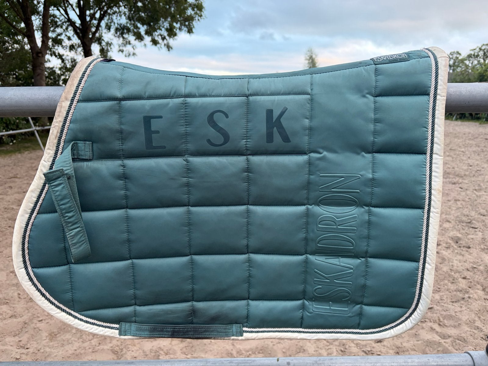 Eskadron dekje veelzijdigheid, Ophalen of Verzenden, Gebruikt