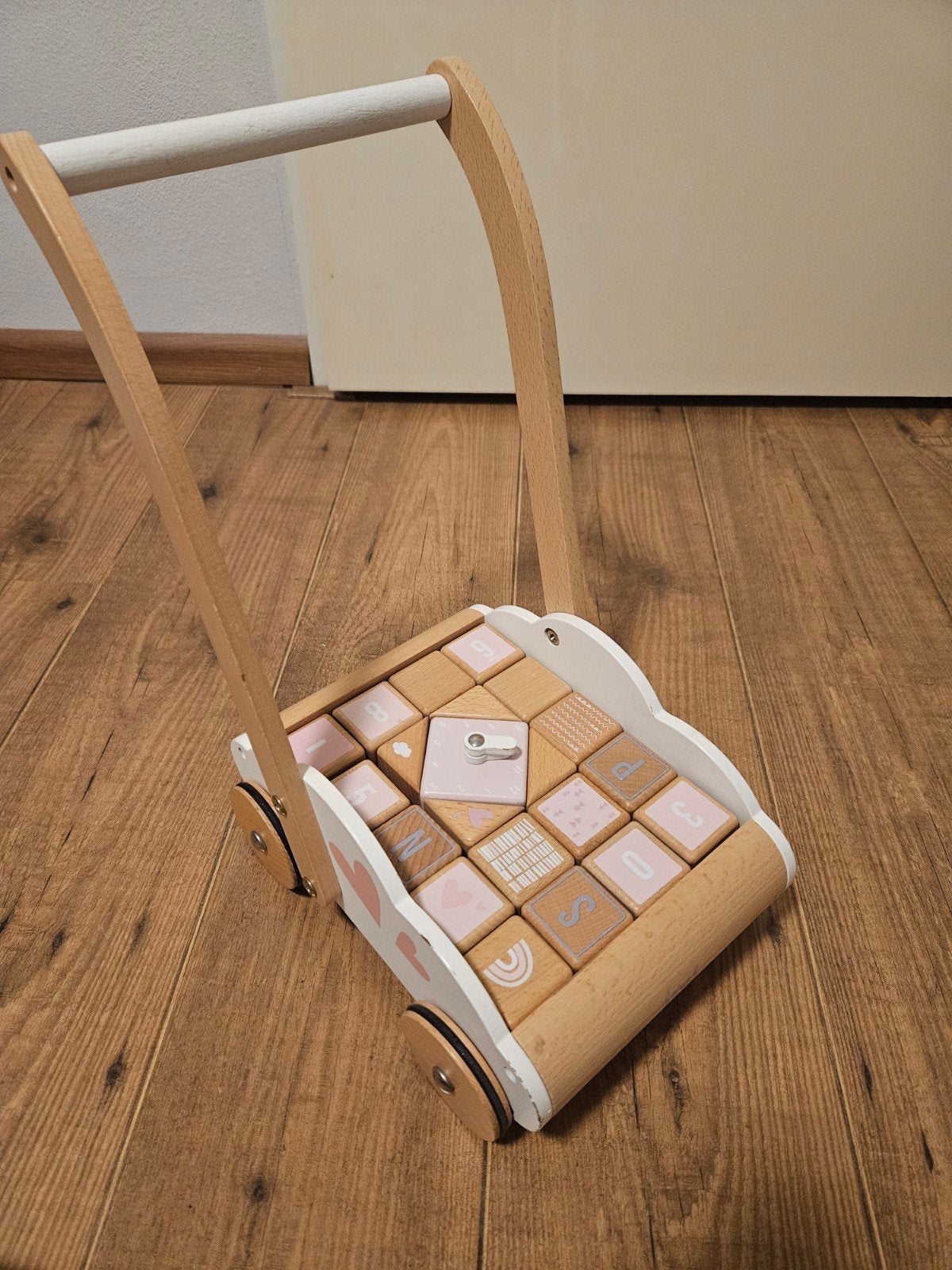 Wooden baby walker / Loopwagen, Ophalen, Gebruikt