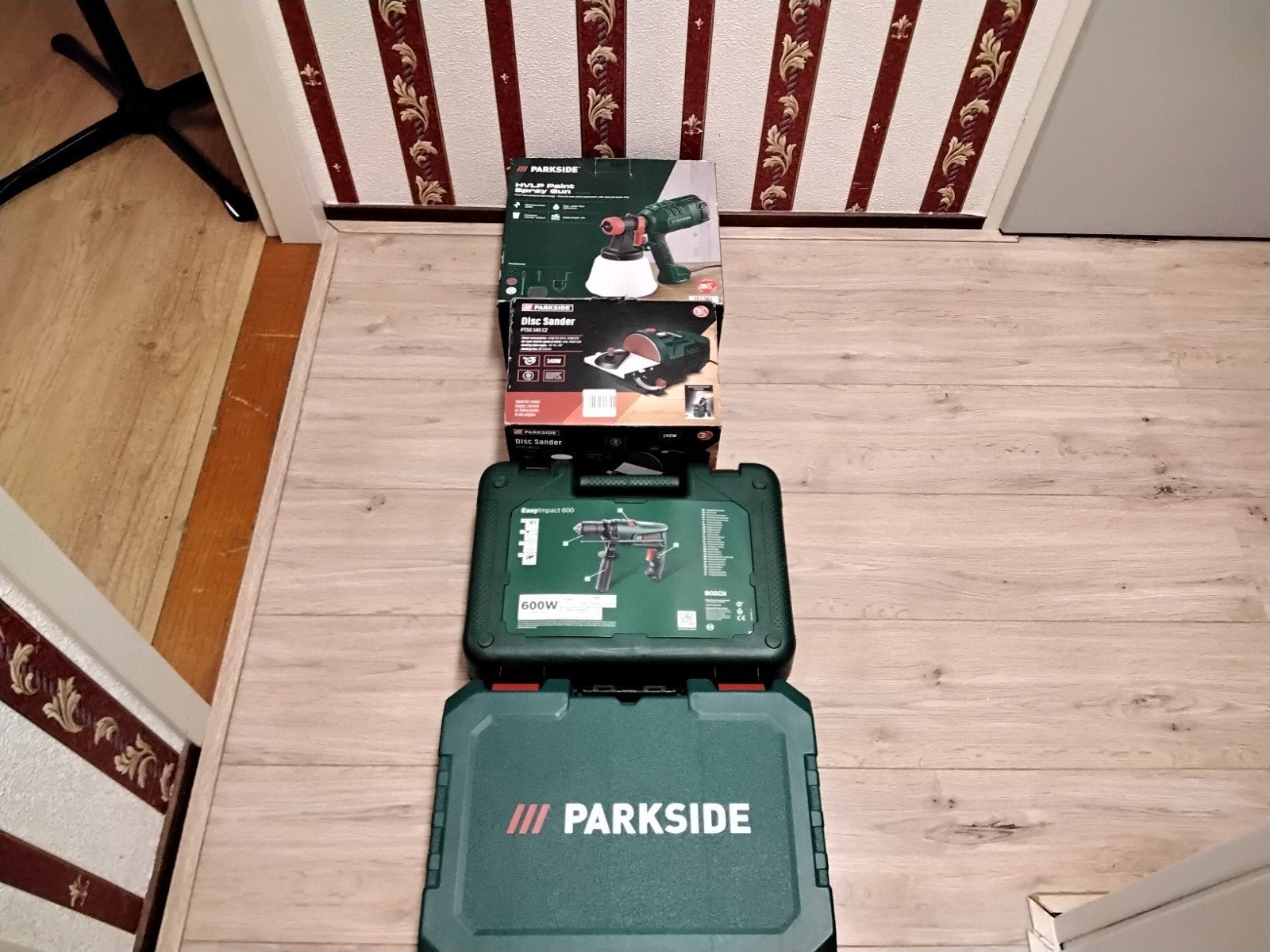 Bosch EasyImpact 600 Boormachine met Parkside gereedschap, 600 watt of meer, Zo goed als nieuw, Klopboormechanisme, Ophalen